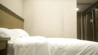 探花新片 小罗寻欢_老探花回归，28岁小少妇，脱了衣服身材真不错，花式啪啪各种角度姿势，撸管佳作